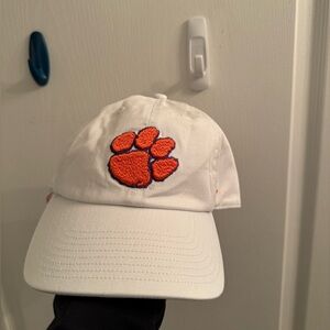 (NEVER WORN) White Clemson University ‘47 Dad Hat